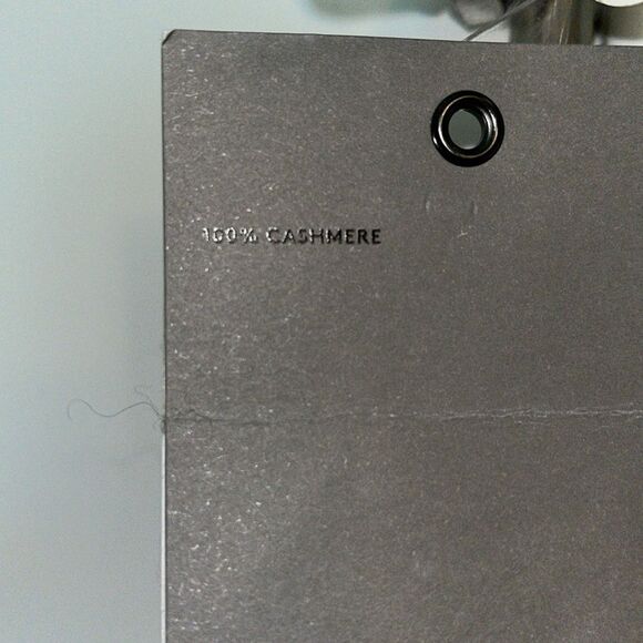 NWT New Nordstrom Rack 100% Cashmere Black Rock fronted 10” wide winter Scarf - Picture 3 of 6